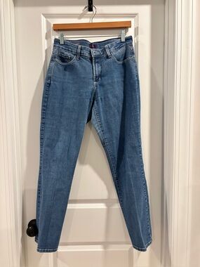 NYDJ Straight Leg Jeans in Medium Blue Wash